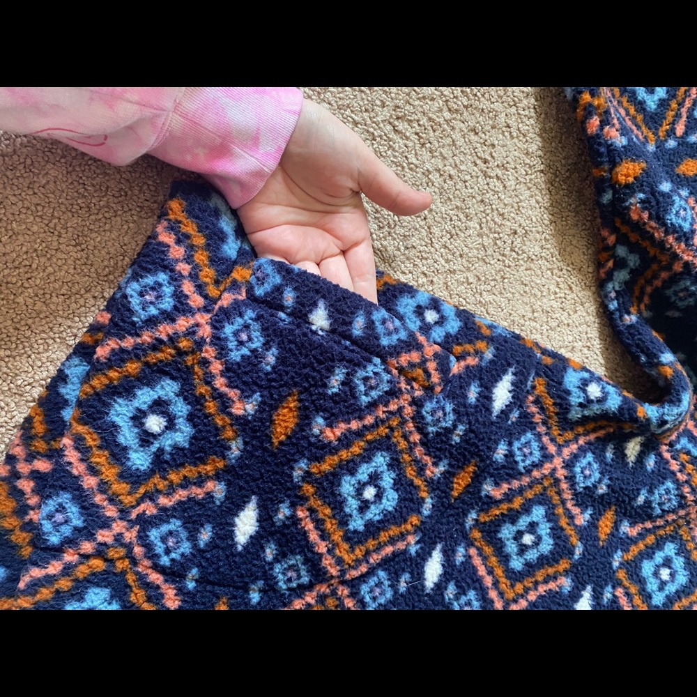 Patterned fleece pullover - Picture 4 of 4
